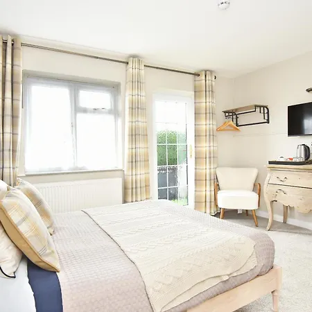 Chequers 3* Harrogate