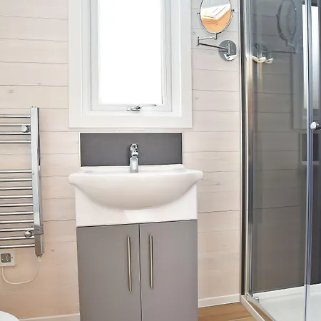 Chequers אורחן 3*