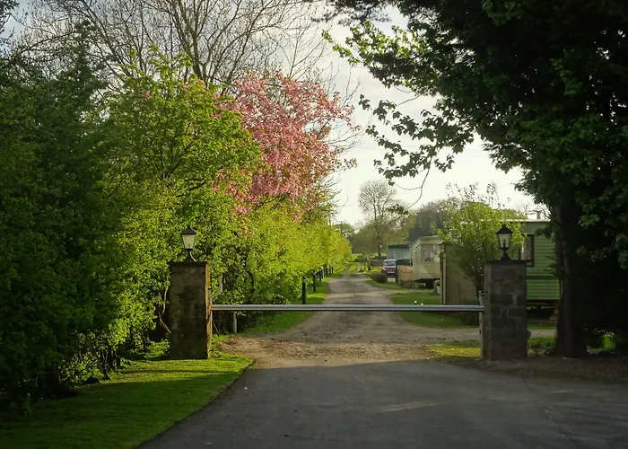 Chequers Мини-отель 3*