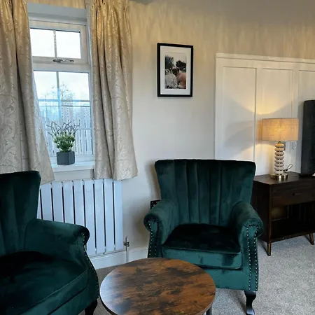 Chequers 3*
