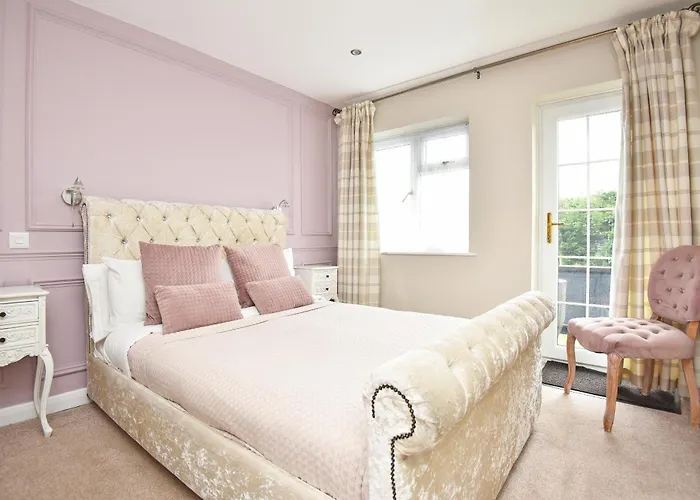 Chequers Mini-hôtel 3*