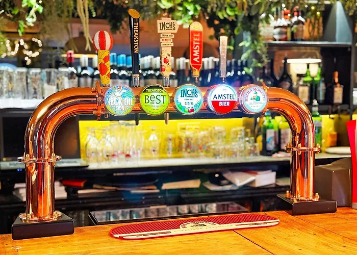 Mini-hôtel Chequers 3*